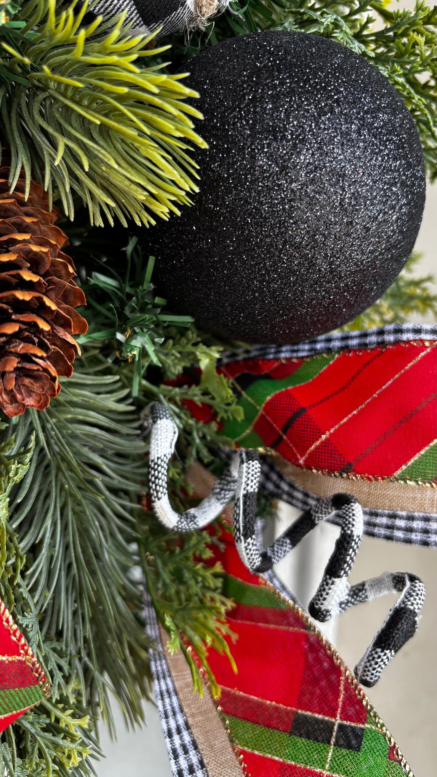 Hello Winter Skate Wreath